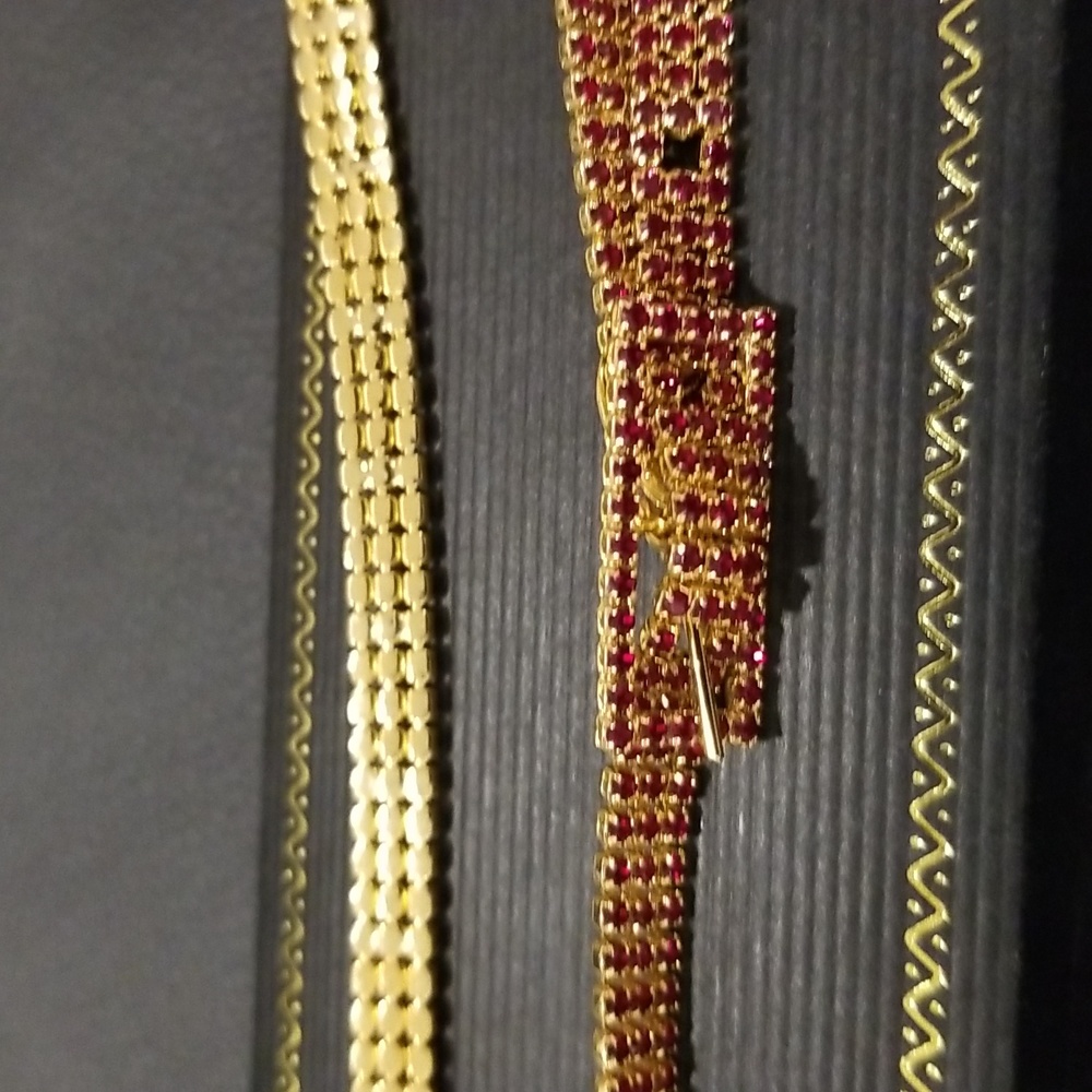 Jewelry - Picture 4 of 8